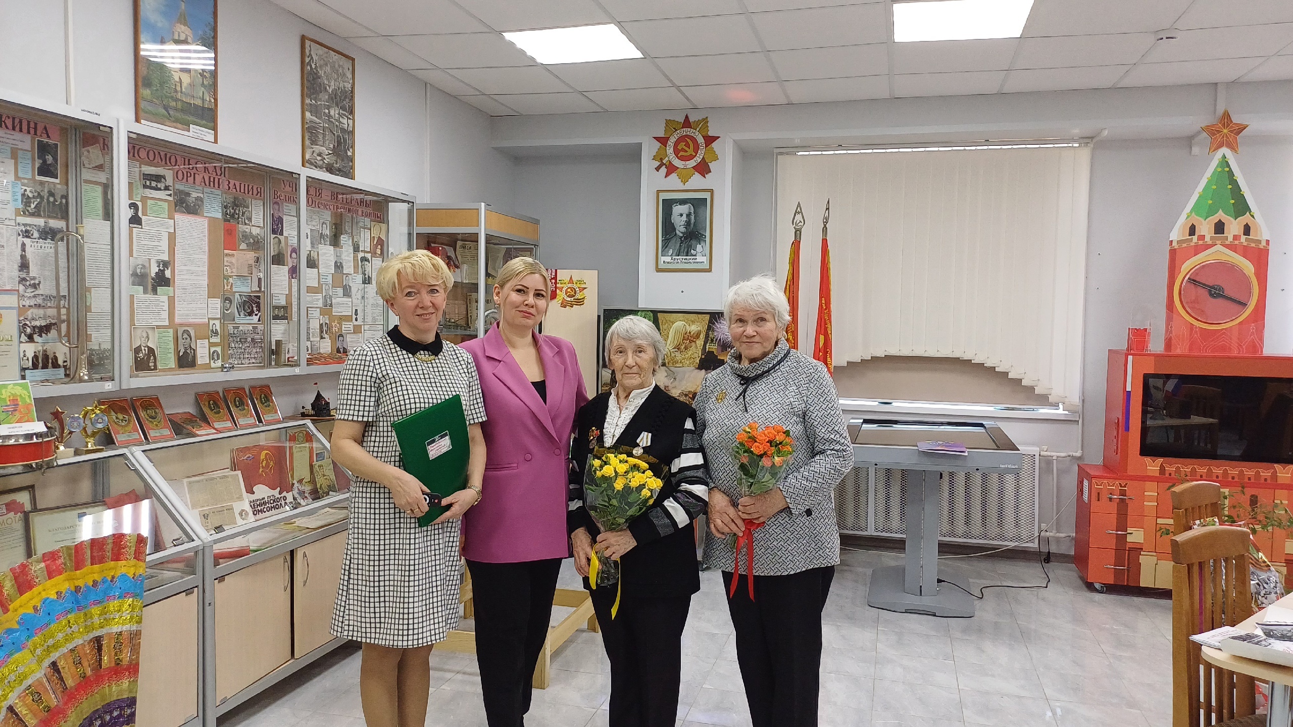 Фотография школы.